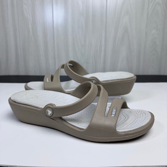 Crocs Patricia Women’s Wedge Sandal Size 7
Tan Gray Slip On Low Heel Sandals - Picture 11 of 11